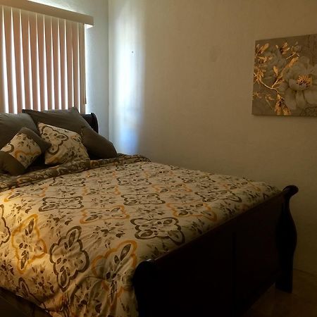 Beautiful 2 Bedroom 1 Bath Тамунинг Екстериор снимка