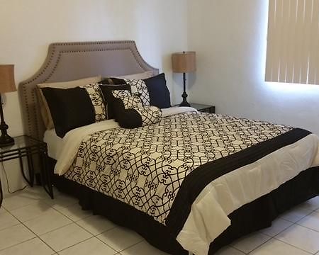 Beautiful 2 Bedroom 1 Bath Тамунинг Екстериор снимка